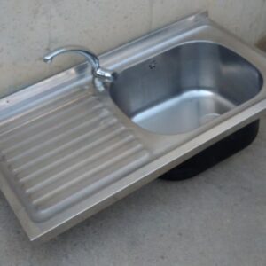 Fregadero de inox 110x60cm con grifo de ocasión en cabauoportunitats.com
