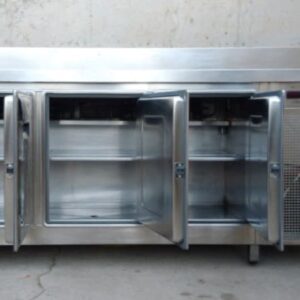 Mesa bajomostrador inox con frigorífico 205cm de ocasión en cabauoportunitats.com