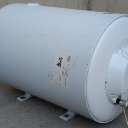 Calentador de agua TEKA 80 litros de ocasión en cabauoportunitats.com