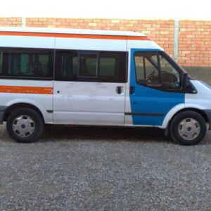 Furgoneta FORD TRANSIT 6 plazas de ocasión en cabauoportunitats.com