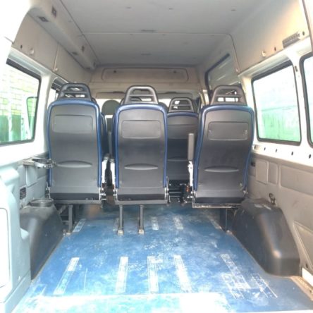 Furgoneta FORD TRANSIT 6 plazas de ocasión en cabauoportunitats.com