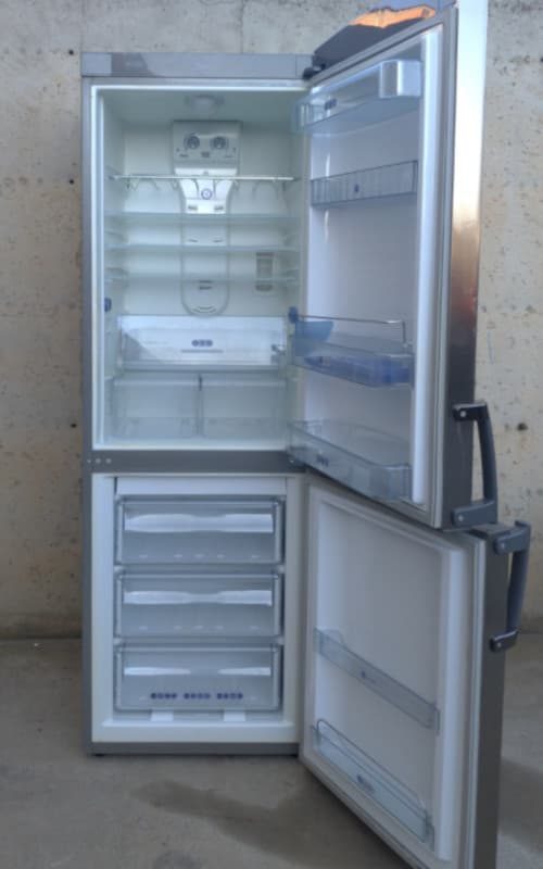 Frigorífico WHIRLPOOL inox 60x60x190cm de ocasión en cabauoportunitats.com