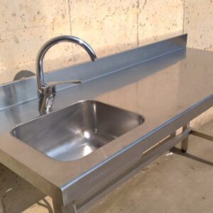 Fregadero de inox con patas 160x60cm de ocasión en cabauoportuntiats.com