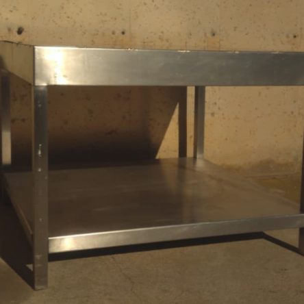 Mesa inox de 100x87cm de ocasión en cabauoportunitats.com