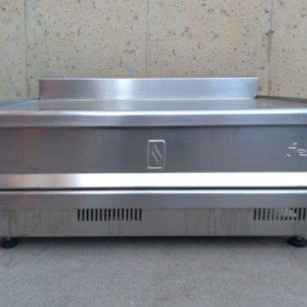 Mesa de segunda mano de acero inoxidable JEMI 80x60cm de ocasión en cabauoportunitats.com