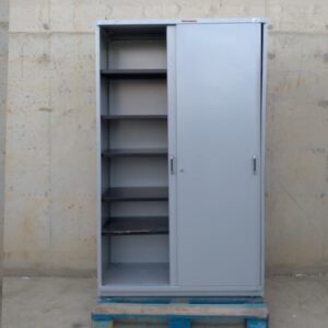 Armario metálico puertas correderas 120x40cm de segunda mano en cabauoportunitats.com