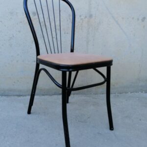 Silla metálica negra 85cm de segunda mano en cabauoportunitats.com