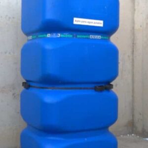 Dipòsit aigua potable 1000 litres 80x80x200cm de segona mà a cabauoportunitats.com Balaguer - Lleida - Catalunya