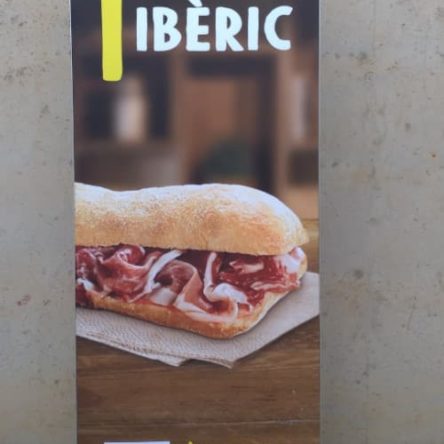 Expositor de aluminio de 80x4x202cm de ocasión en cabauoportunitats.com