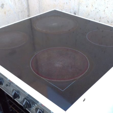 Cocina vitrocerámica con horno eléctrico SCHOLTES en cabauoportunitats.com