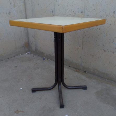 Mesa bar 60x60cm de segunda mano en cabauoportunitats.com