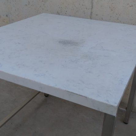 Mesa inox y silestone 100x93x90cm de ocasión en cabauoportunitats.com