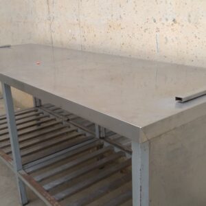Mesa inox 235cm de segunda mano en cabauoportunitats.com
