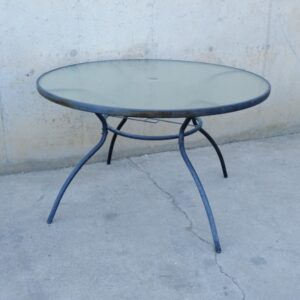 Taula terrassa vidre i xapa ø119cm de segona mà a cabauoportunitats.com Balaguer - Lleida - Catalunya