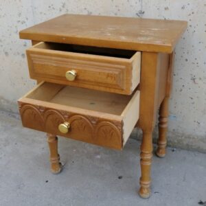 Tauleta de nit 48x30cm de segona mà a cabauoportunitats.com Balaguer - Lleida - Catalunya