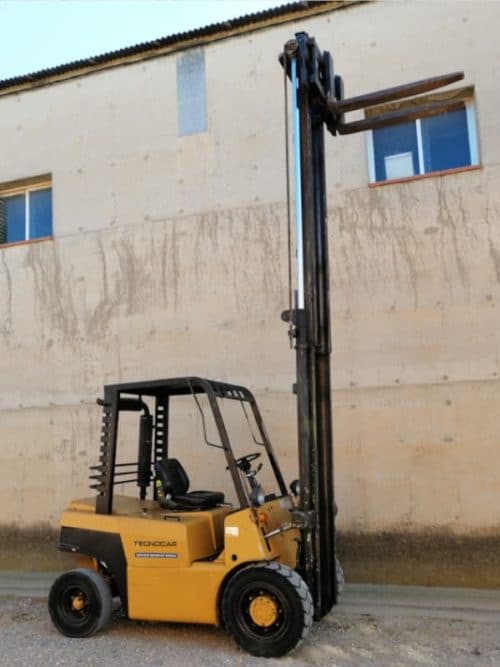 Carretilla elevadora TECNOCAR 2500kg de segunda mano en cabauoportunitats.com