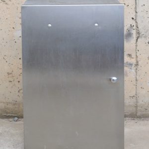 Armari d'acer inoxidable 66x36cm de segona mà a cabauoportunitats.com Balaguer - Lleida - Catalunya