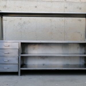 Estantería central pasaplatos de acero inoxidable de segunda mano en cabauoportunitats.com