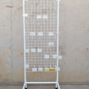 Expositor metálico para tienda 60x180cm de segunda mano en cabauoportunitats.com
