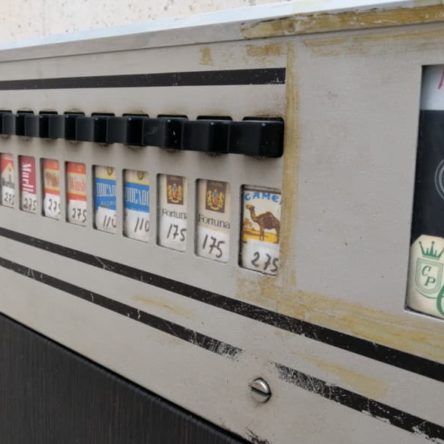 Máquina tabaco vintage WURLITZER de segunda mano en cabauoportunitats.com