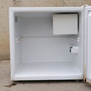 Frigorífico ZANUSSI 50x53x53cm de segunda mano en cabauoportunitats.com