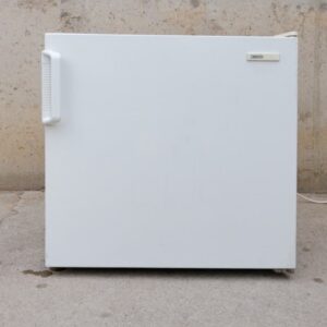 Frigorífico ZANUSSI 50x53x53cm de segunda mano en cabauoportunitats.com