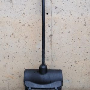 Escombra de segona mà amb recollidor RUBBERMAID a cabauoportunitats.com