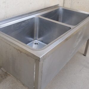 Aigüera d'acer inoxidable amb piques de gran profunditat a cabauoportunitats.com Balaguer - Lleida - Catalunya