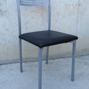Lote de 4 sillas de cocina de segunda mano en cabauoportunitats.com