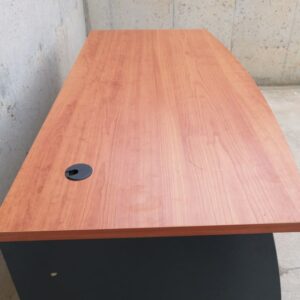 Escritorio 138cm de segunda mano en cabauoportunitats.com