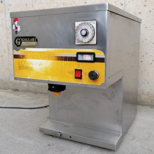 Montadora de nata CATTABRIGA LUCKIPANA de segunda mano en cabauoportunitats.com