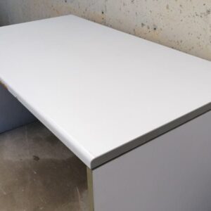 Mesa oficina 140x80c74cm de segunda mano en cabauoportunitats.com