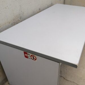 Mesa oficina 140x80c74cm de segunda mano en cabauoportunitats.com