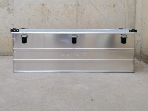 Caja de aluminio 117x40x40cm nueva en cabauoportunitats.com