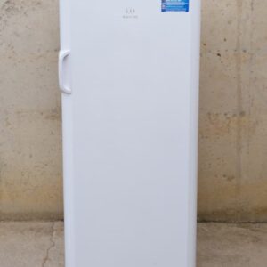 Congelador vertical de segona mà INDESIT en molt bon estat a cabauoportunitats.com Balaguer - Lleida - Catalunya