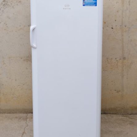 Congelador vertical INDESIT de segunda mano en cabauoportunitats.com