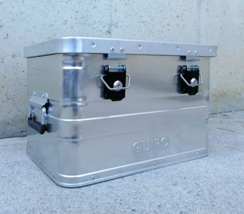 Caja de aluminio 43x33cm de segunda mano en cabauoportunitats.com