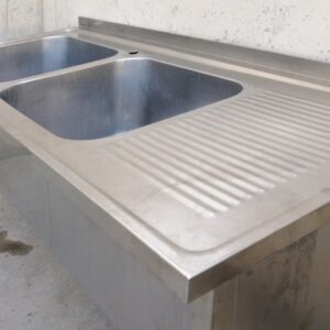 Fregadero con patas 180cm en cabauoportunitats.com