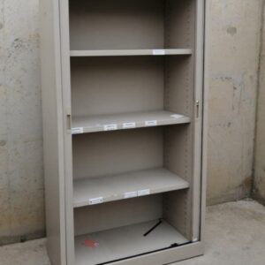 Armari metàl·lic de segona mà amb persiana a cabauoportunitats.com Balaguer - Lleida - Catalunya