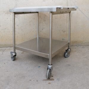 Carro de segunda mano fabricado en acero inoxidable en cabauoportunitats.com