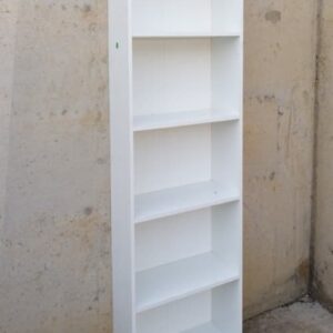 Estantería de melamina de segunda mano en cabauoportunitats.com