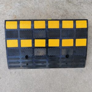 Rampa de acceso para bordillos nueva en cabauoportunitats.com Balaguer - Lleida - Catalunya