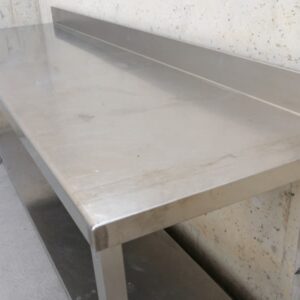 Taula de treball d'acer inoxidable de segona mà a cabauoportunitats.com Balaguer - Lleida - Catalunya