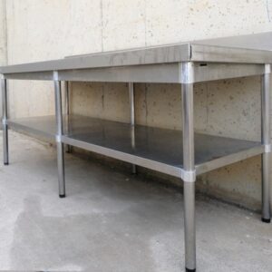 Mesa de trabajo de segunda mano de acero inoxidable en cabauoportunitats.com