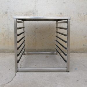 Mesa de acero inoxidable de segunda mano en buenas condiciones en cabauoportunitats.com