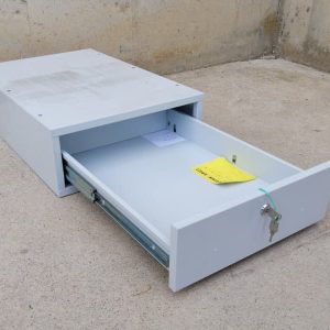 Calaix de xapa amb clau d'ocasió a cabauoportunitats.com Balaguer - Lleida - Catalunya