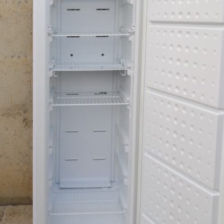 Congelador BEKO 285l de segunda mano en cabauoportunitats.com