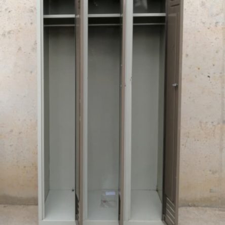 Mòdul de 3 taquilles d'ocasió a cabauoportunitats.com Balaguer - Lleida - Catalunya