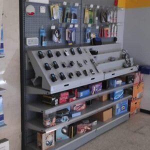 Estantería expositor tienda 200x220cm de seguna mano en cabauoportunitats.com