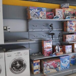 Estantería comercial de segunda mano en cabauoportunitats.com